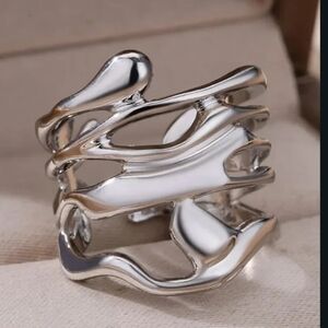Elegant Silver Wave Ring